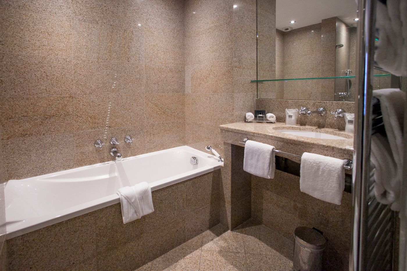 Saint-James-Albany-Paris-Hotel-Spa-Room-52