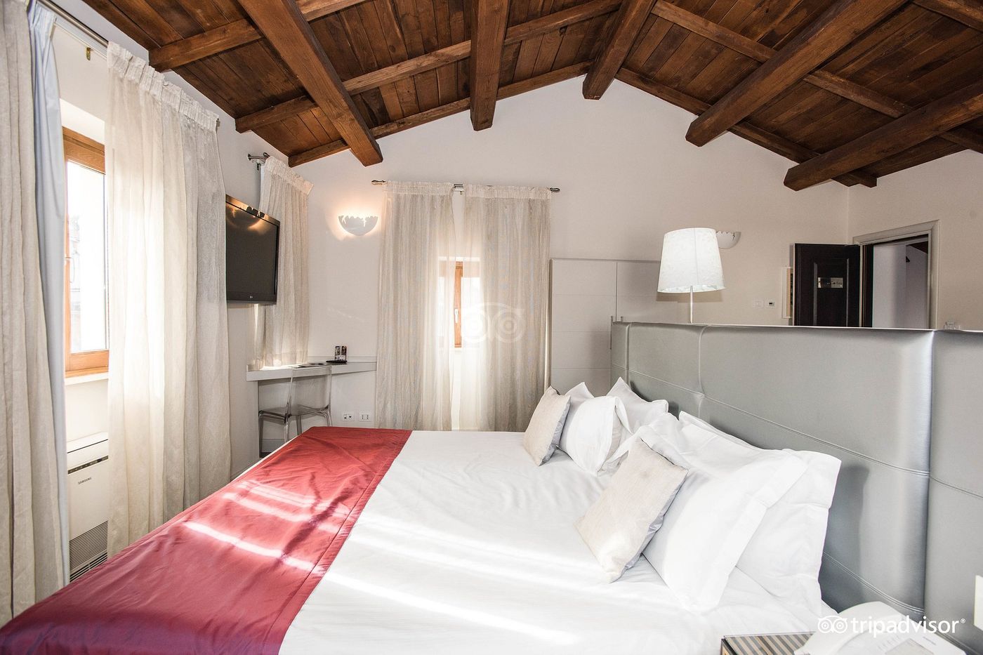 Navona-Palace-Luxury-Inn-Room-23