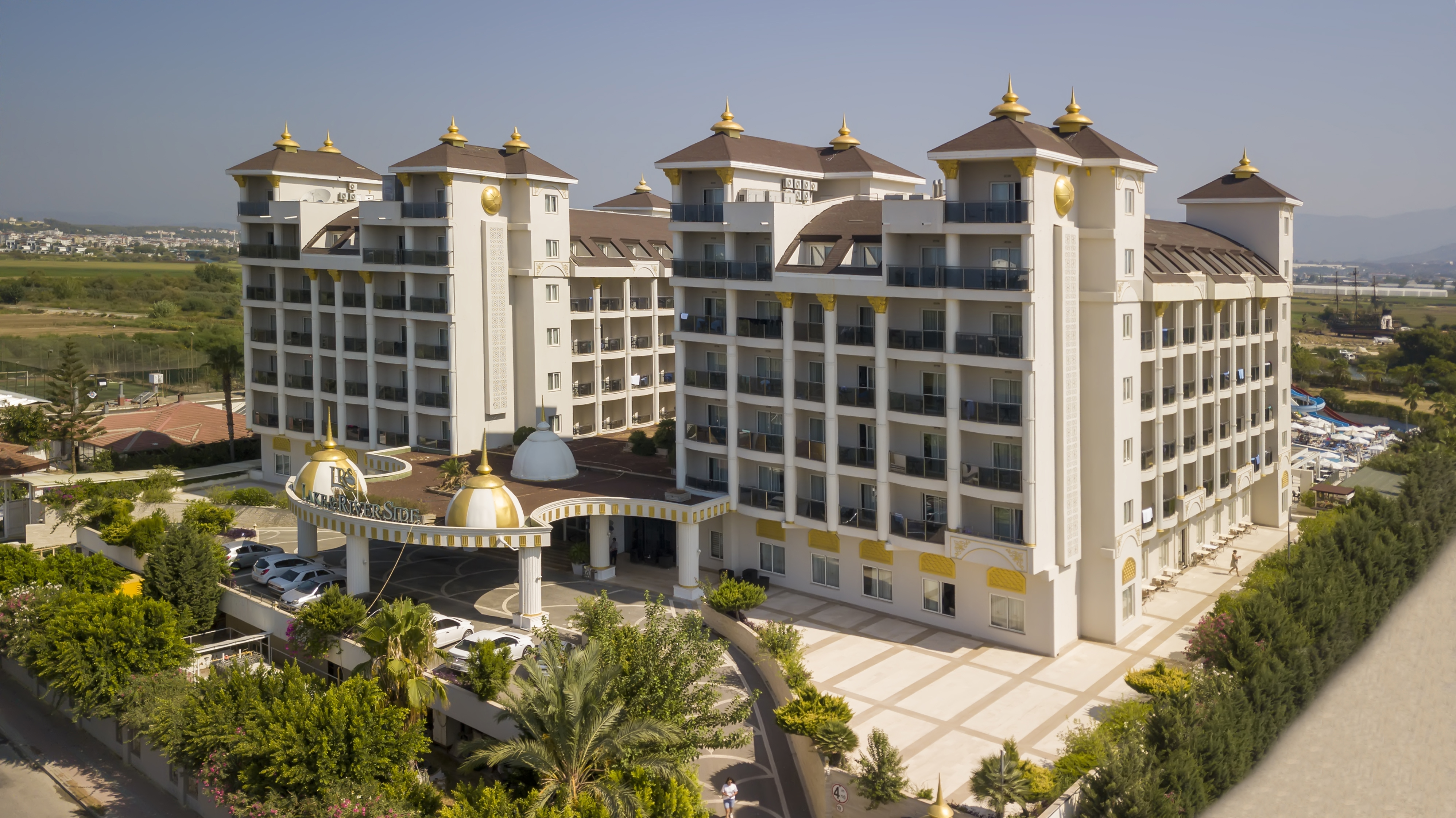 Lake & River Side Hotel & Spa