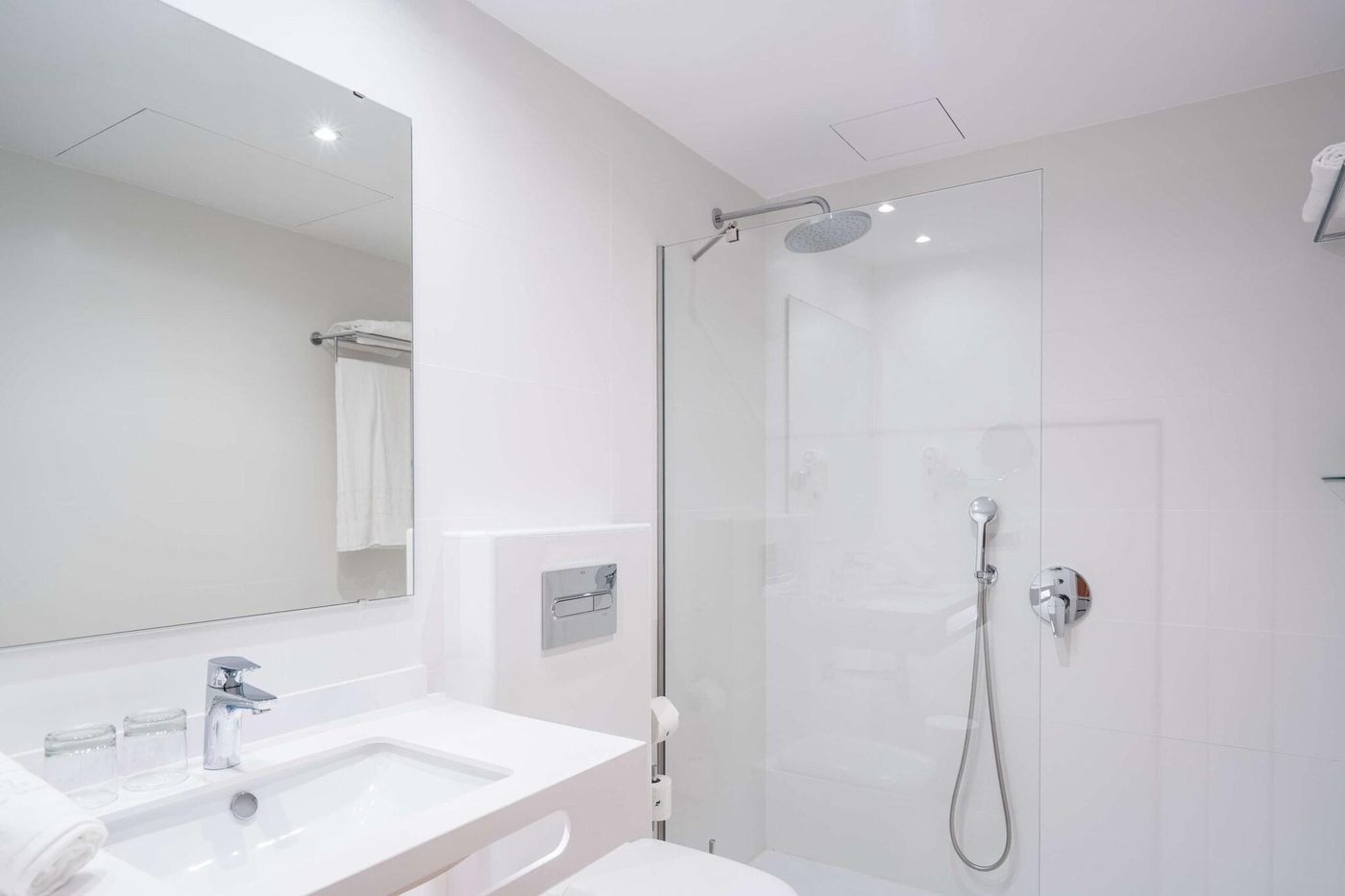 THB-Ocean-Beach-Room-42