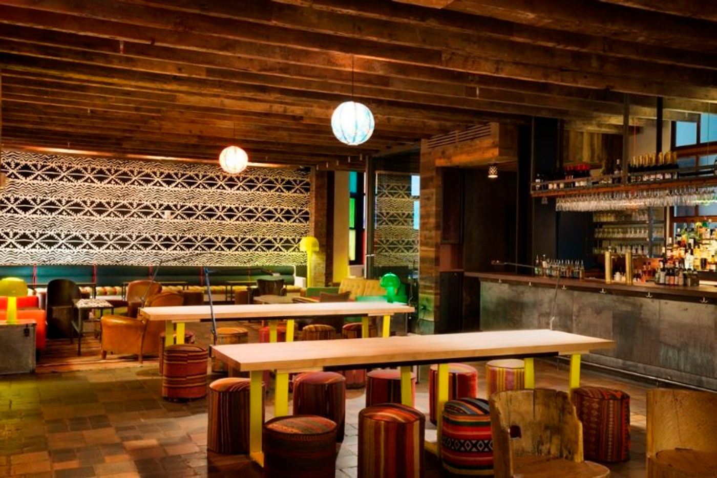 The-Pod-Hotel-39th-Street-Bar-7