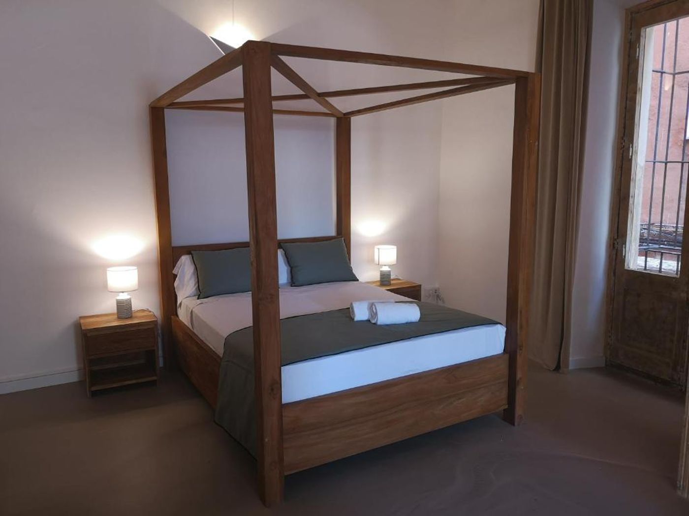 La Guarida-Spain-Barcelona-Room-8