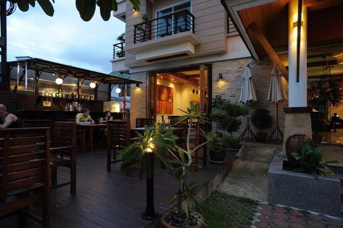 Baramee-Resortel-Bar-5