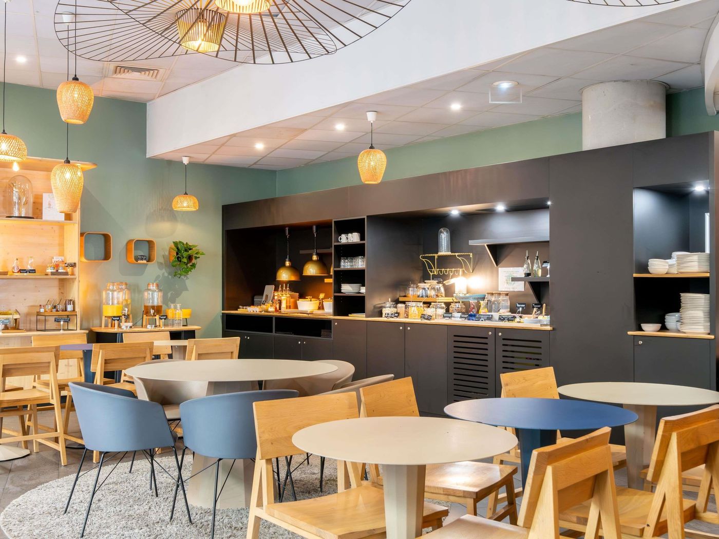 Novotel-Suites-Cannes-Centre-Restaurant-43