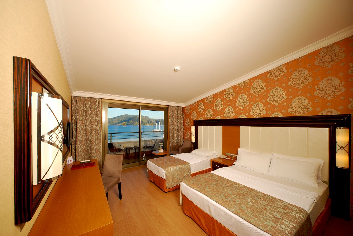 Golden-Rock-Beach-Hotel-Room-11