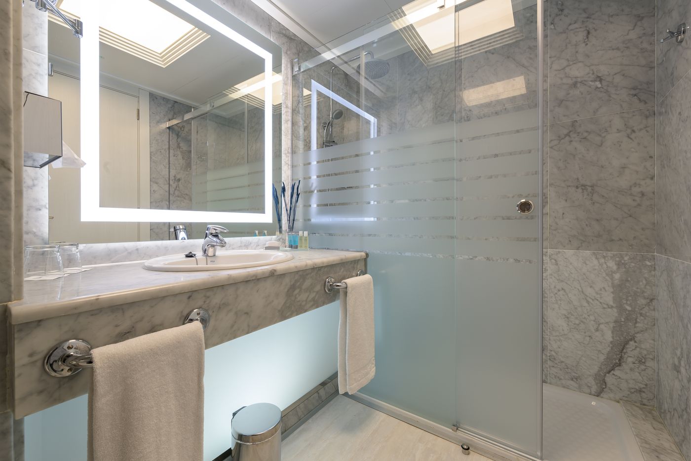 Santos Santemar-Spain-SANTANDER-Room-10