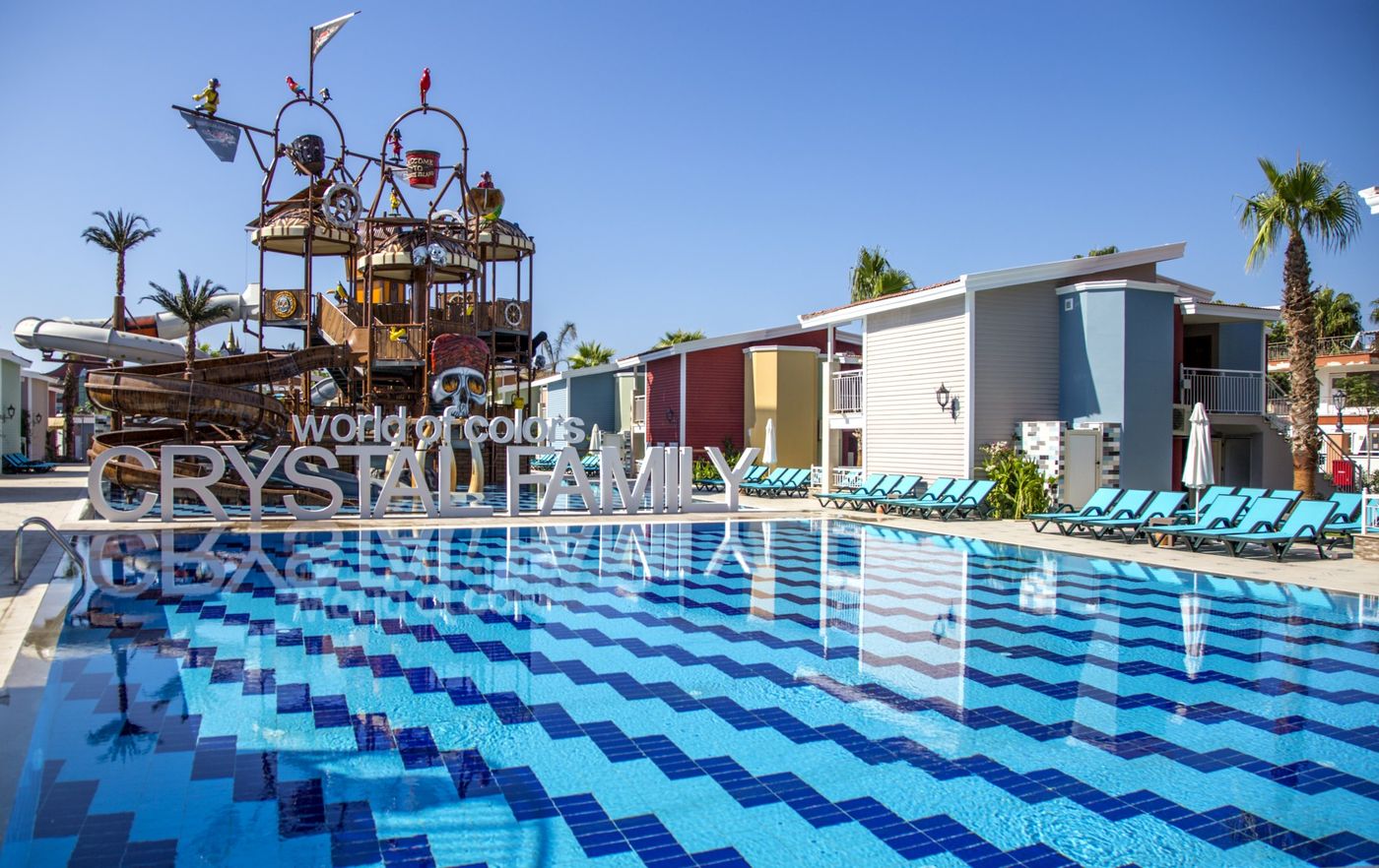 Crystal Club World of Colours