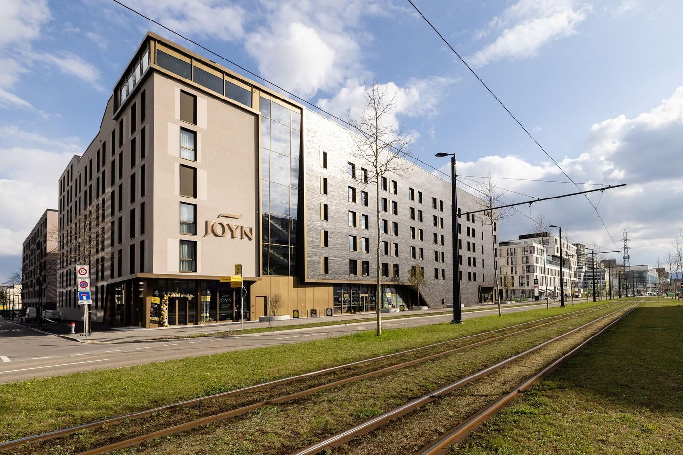 Radisson Hotel & Suites Zurich-Switzerland-Zurich-General view-3