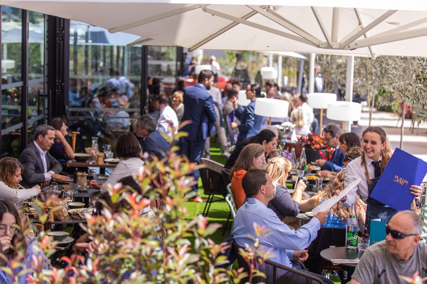 Crowne-Plaza-Nice-Grand-Arenas-Restaurant-10