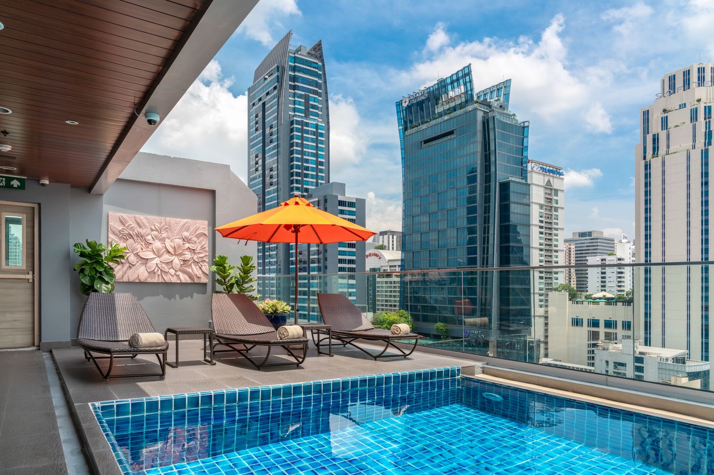 Adelphi-Suites-Bangkok-Pool-1