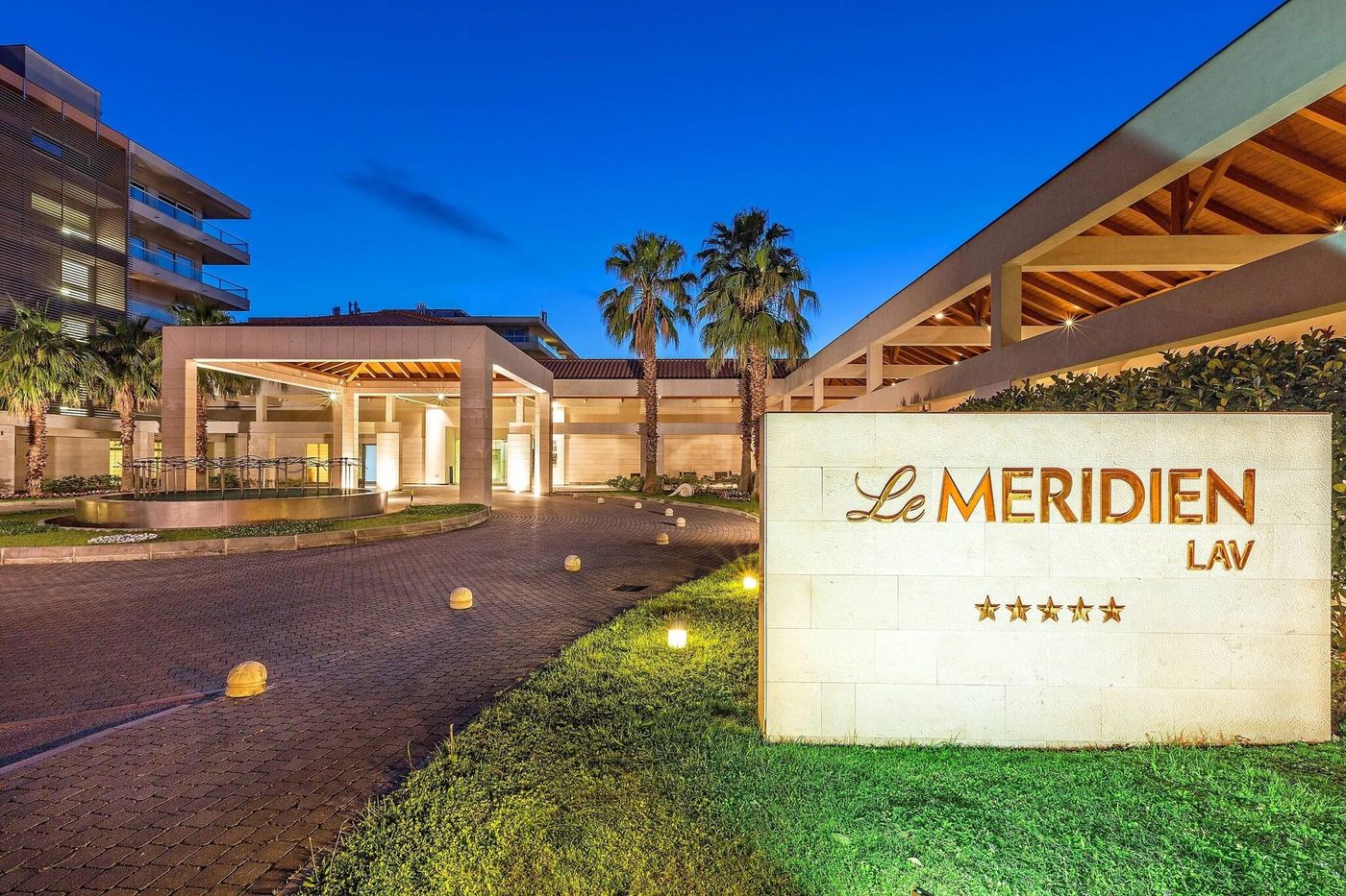 Le-Meridien-Lav-Split-General-view-18