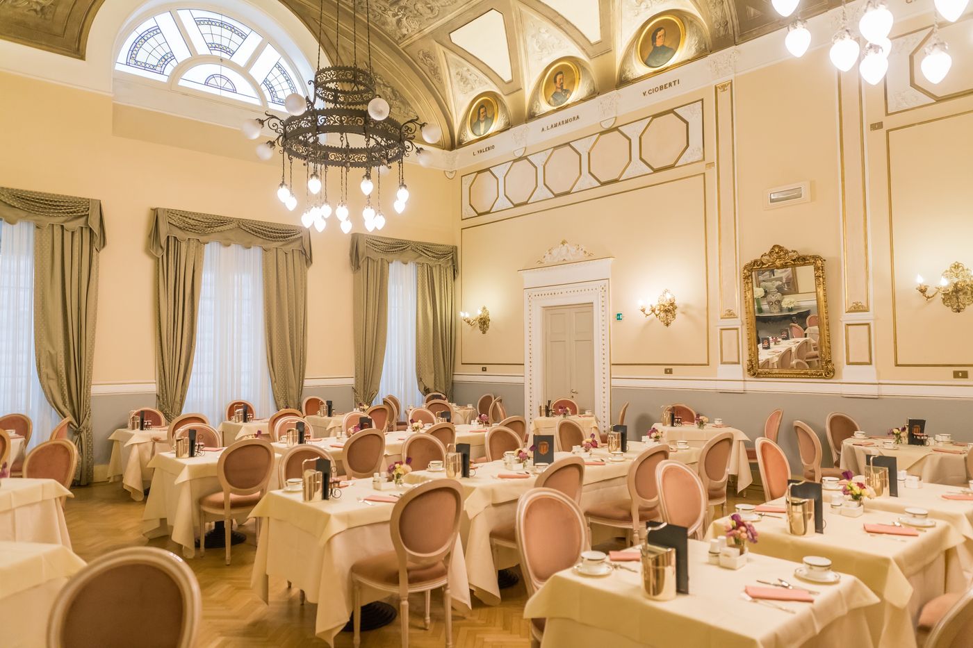 Bernini-Palace-Restaurant-57