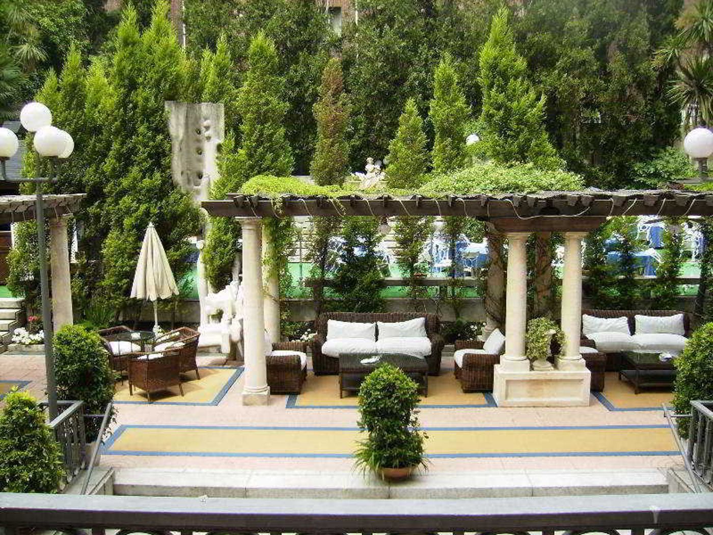 Miguel-Angel-by-BlueBay-Terrace-10