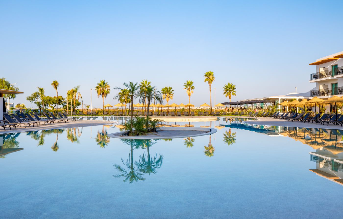 AP Cabanas Beach & Nature - Adults Recommended