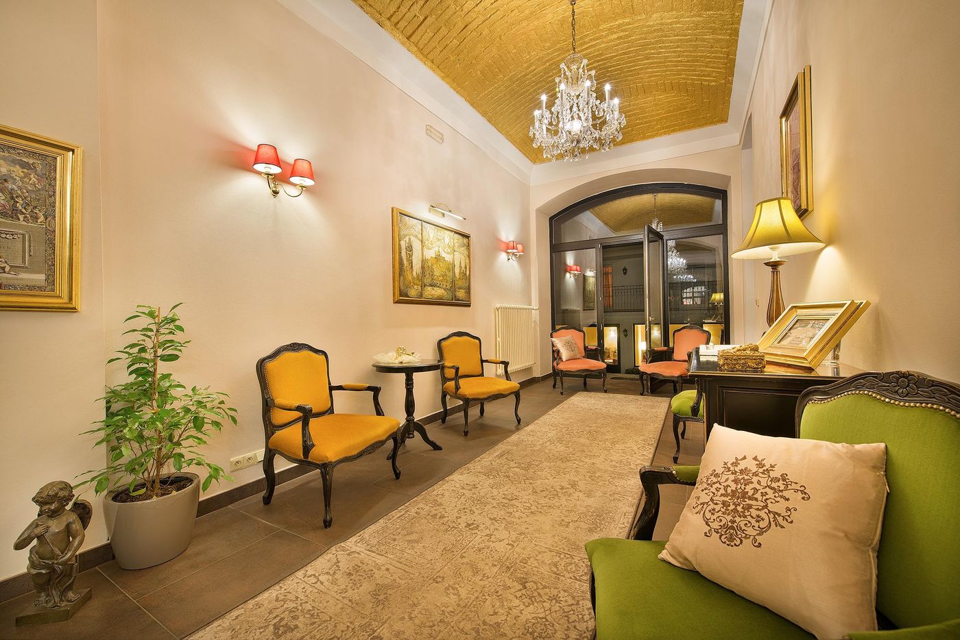 Angelis-Hotel-Prague-Lobby-5