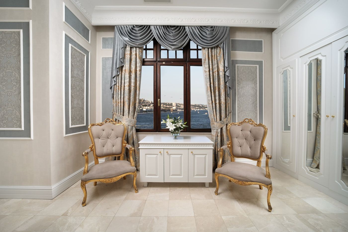 Legacy-Ottoman-Hotel-Room-8