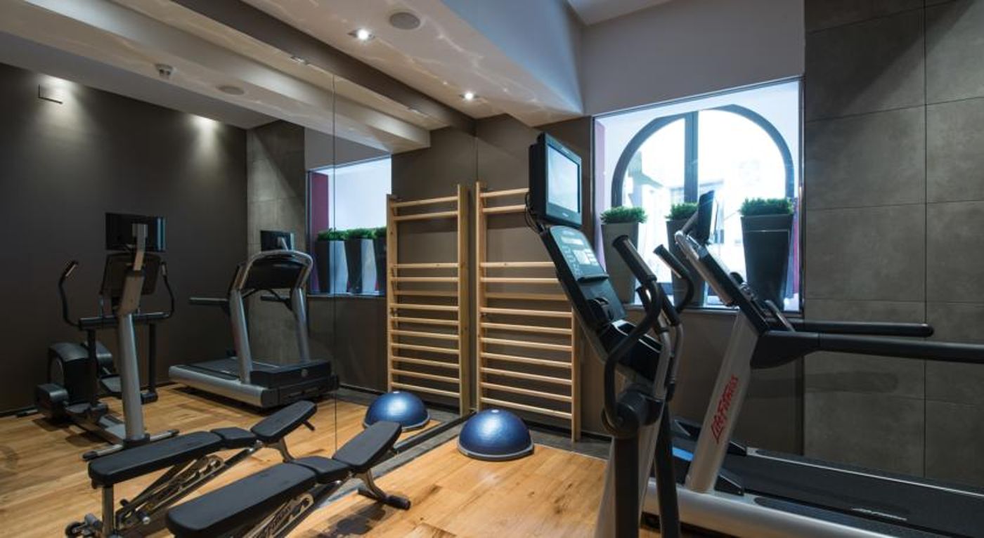 Catalonia Port Hotel