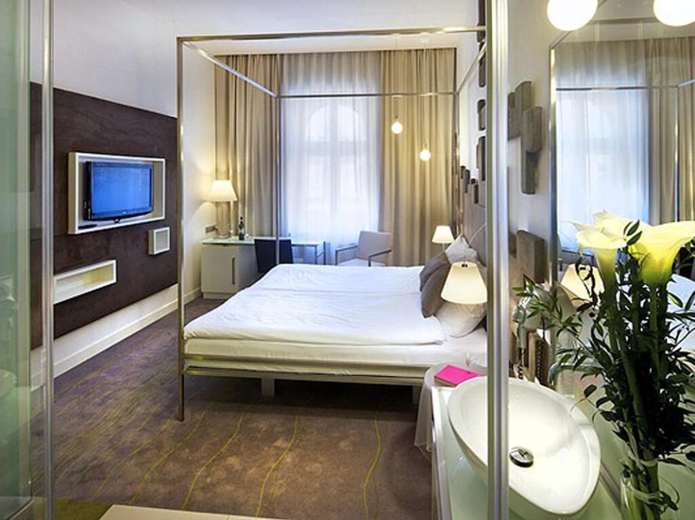 Pure White - 253868CE1F55FBF1FC9940262A86702CE01C1DA5