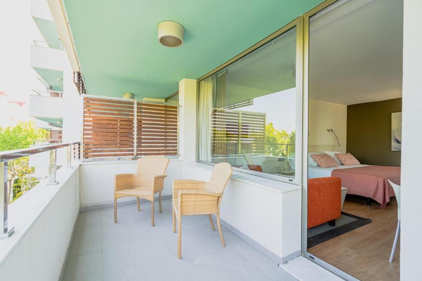 Magnolia-Hotel---Adults-Only-Room-10