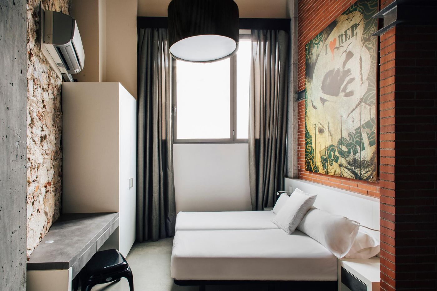 Barcelona Apartment Republica-Spain-BARCELONA-Room-9