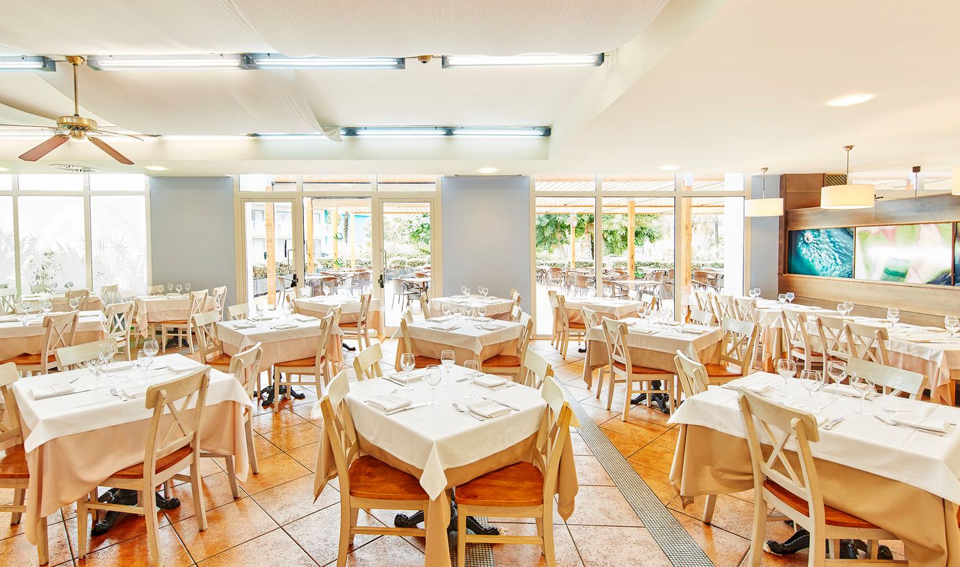 PortAventura-Hotel-Caribe---Theme-Park-Restaurant-33