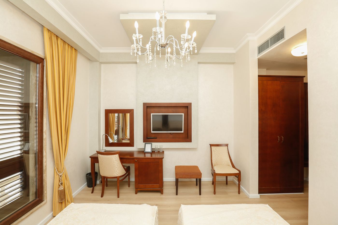 Oxford Hotel-Albania-TIRANA-General view-3