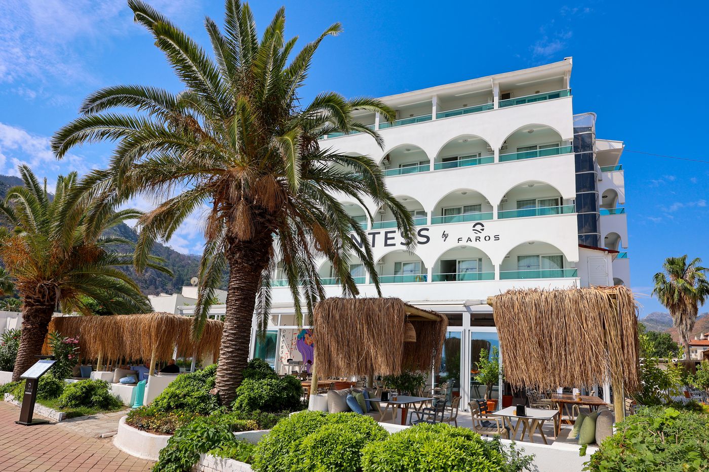 Contess by Faros Hotel 