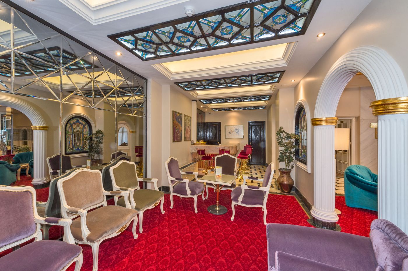 Green-Anka-Hotel-Bar-3