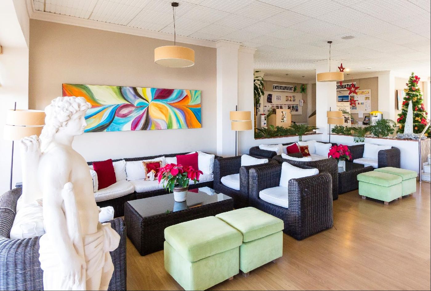 Regency-Torviscas-Apartments-Suites-Lobby-29