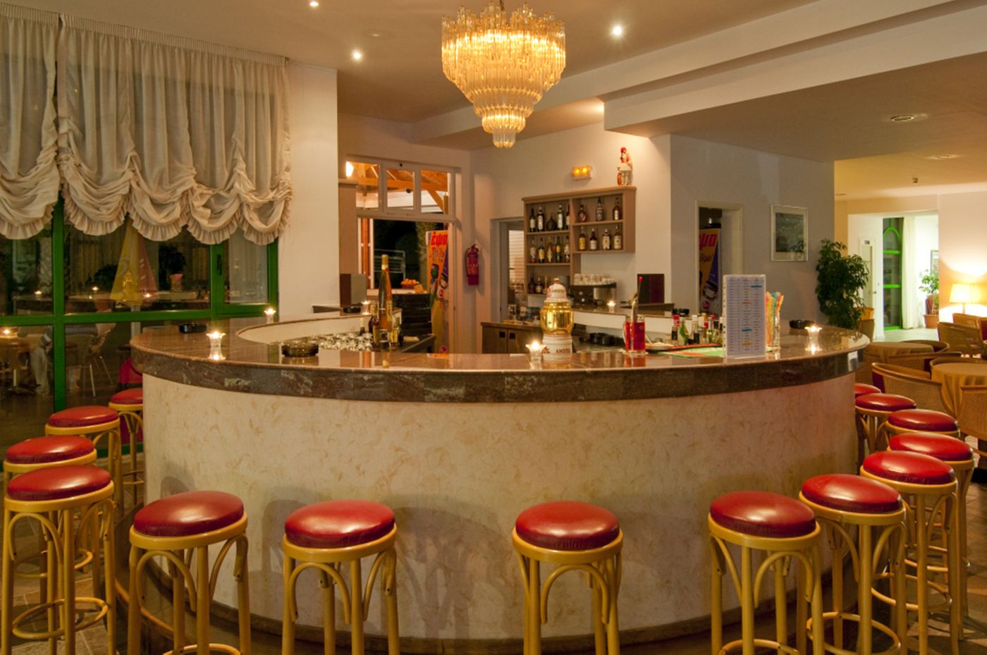 Alexandra-Beach-Hotel-Bar-25