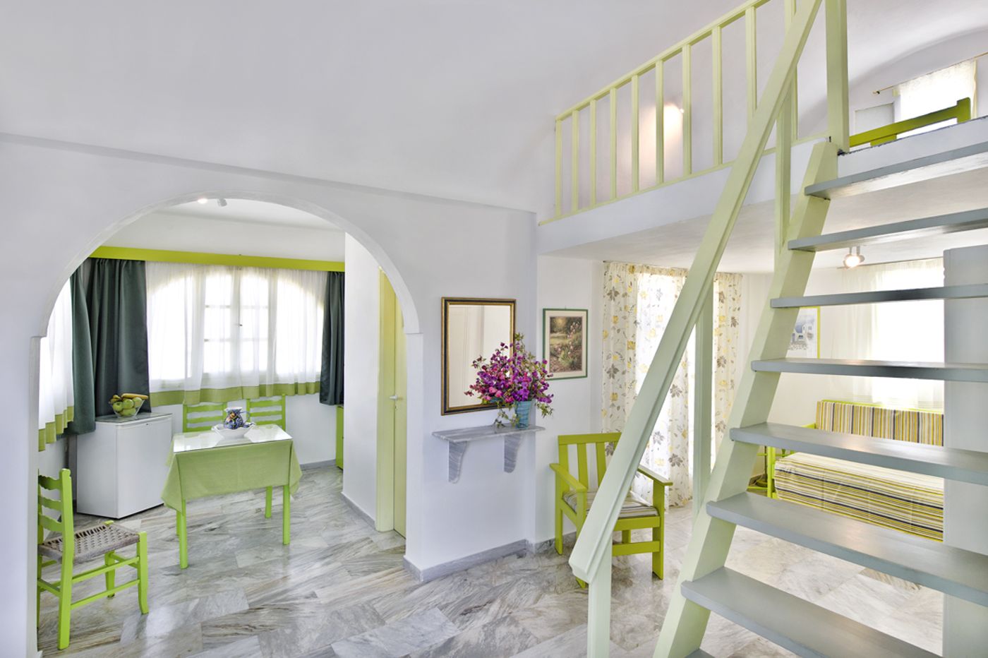 Paradise-Resort-Room-24