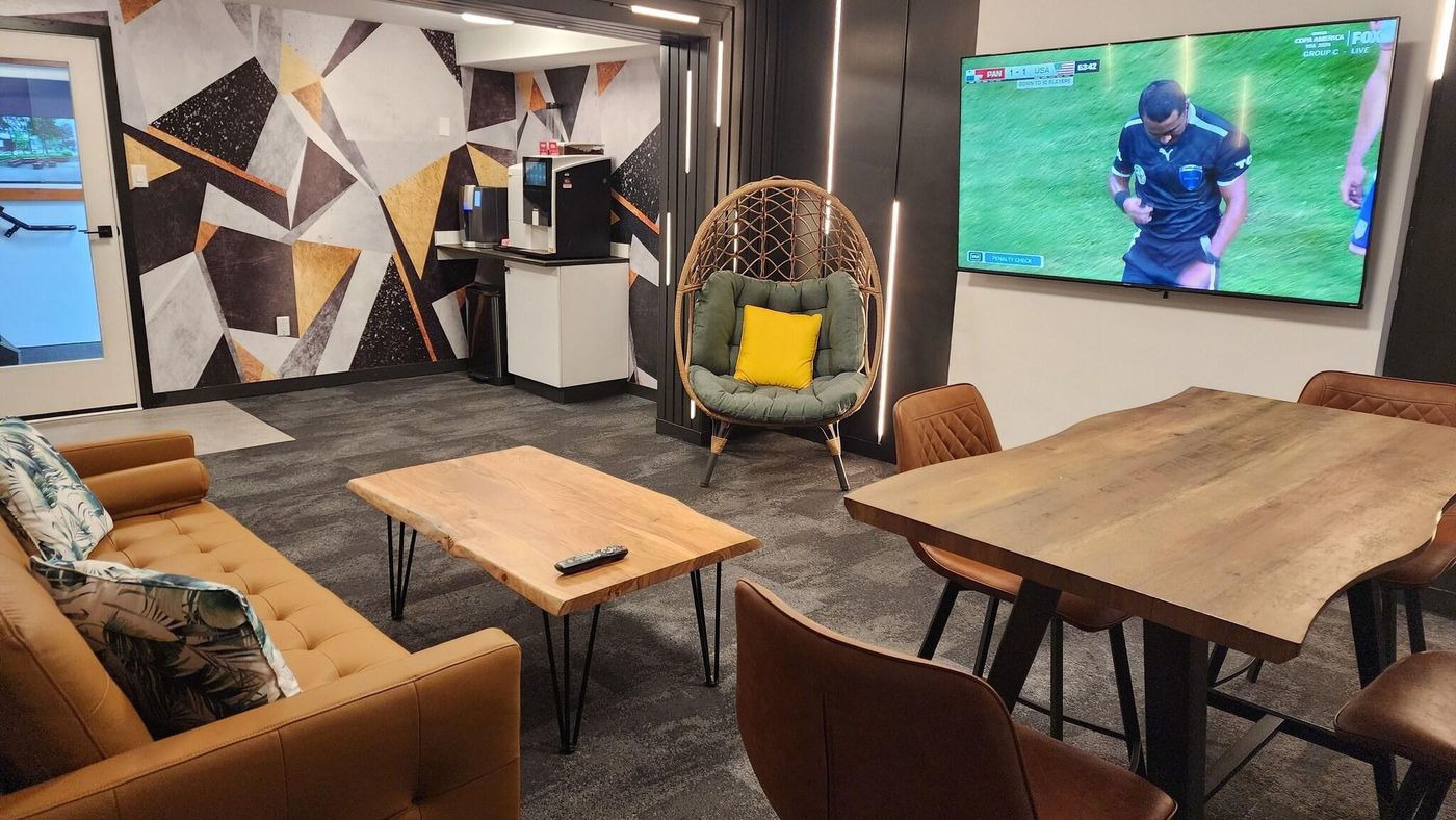 Coast Metro Vancouver Hotel-Canada-BURNABY -General view-2