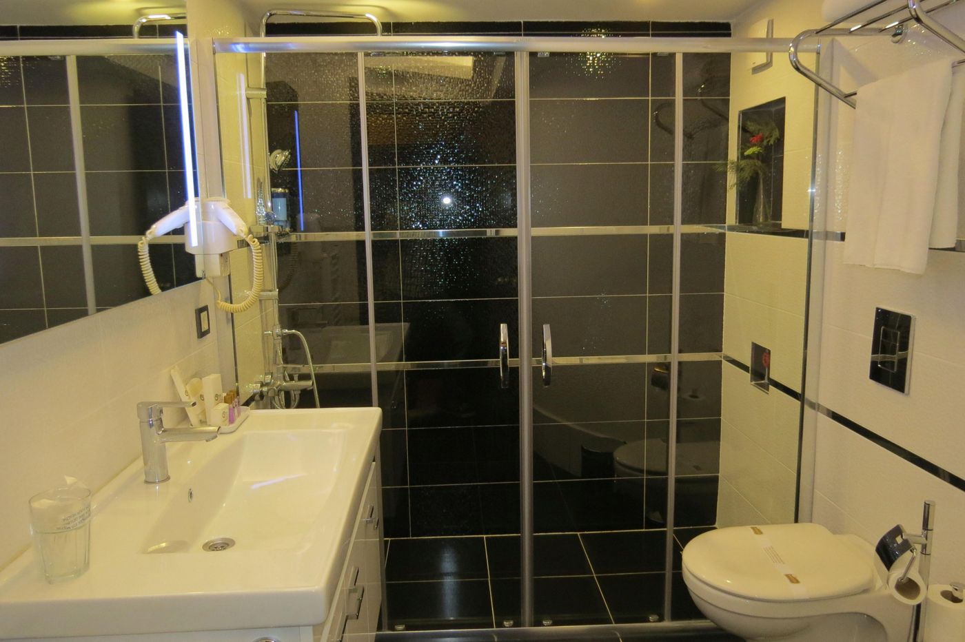 Tempo-Residence-Comfort-Room-27