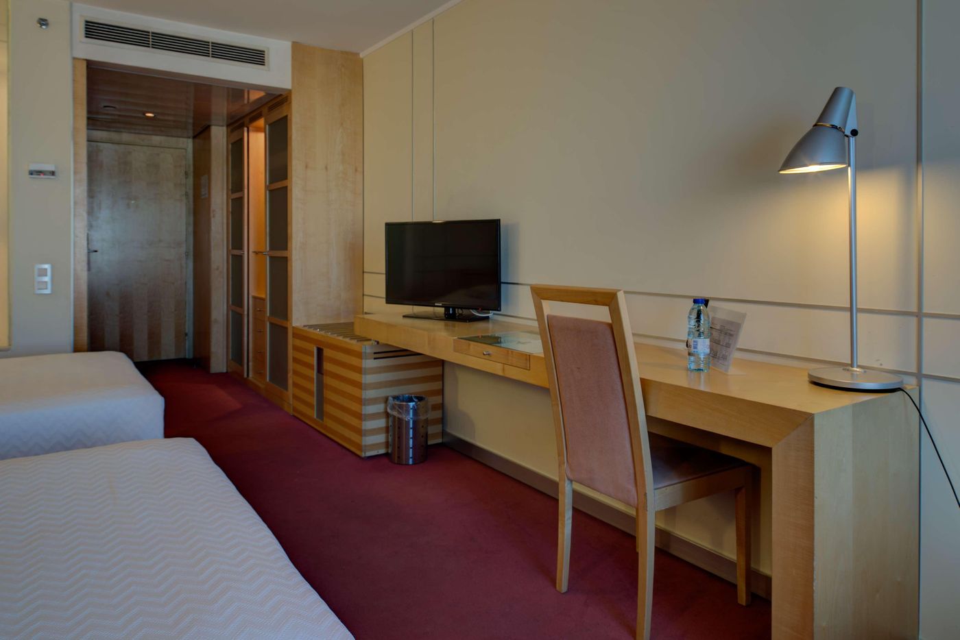 VIP-Executive-Entrecampos---Hotel---Conference-Room-18