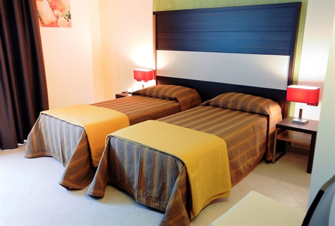 Viola-Palace-Hotel-Room-9