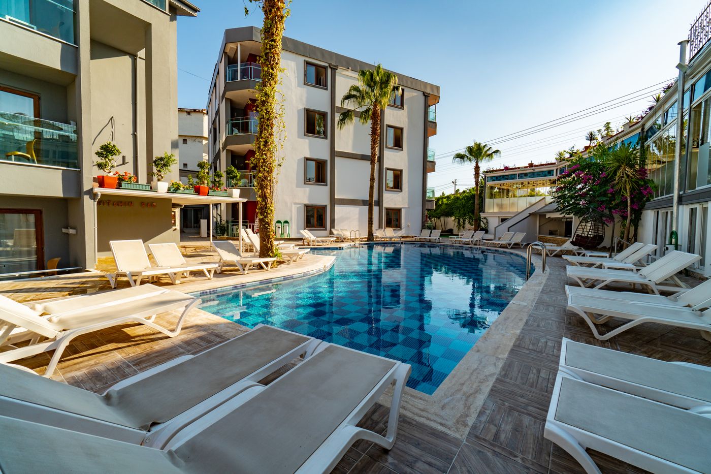 Joker Vista Hotel Side