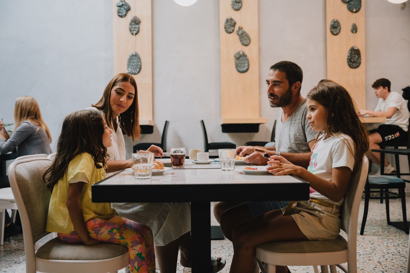 ibis-Styles-ST-Pauls-Bay-Malta-Restaurant-28