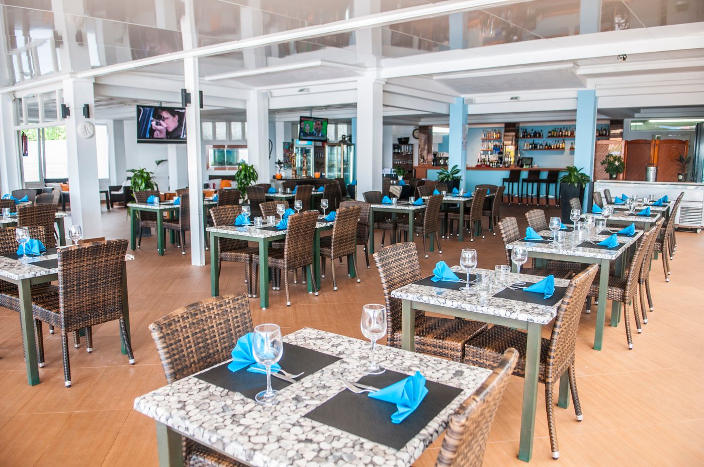 Hamilton-Court-Restaurant-44