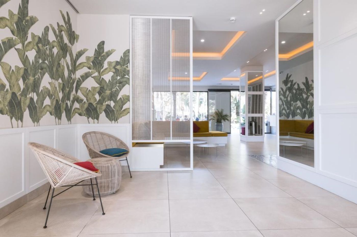 Cye-Salou-Apartments-Lobby-21