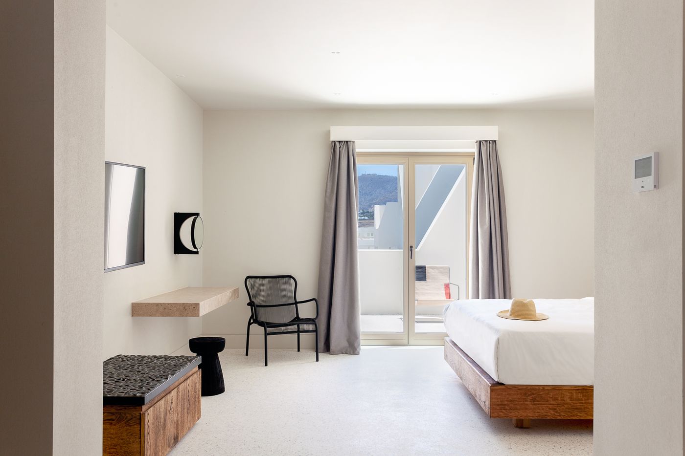 Nous-Santorini-Room-28