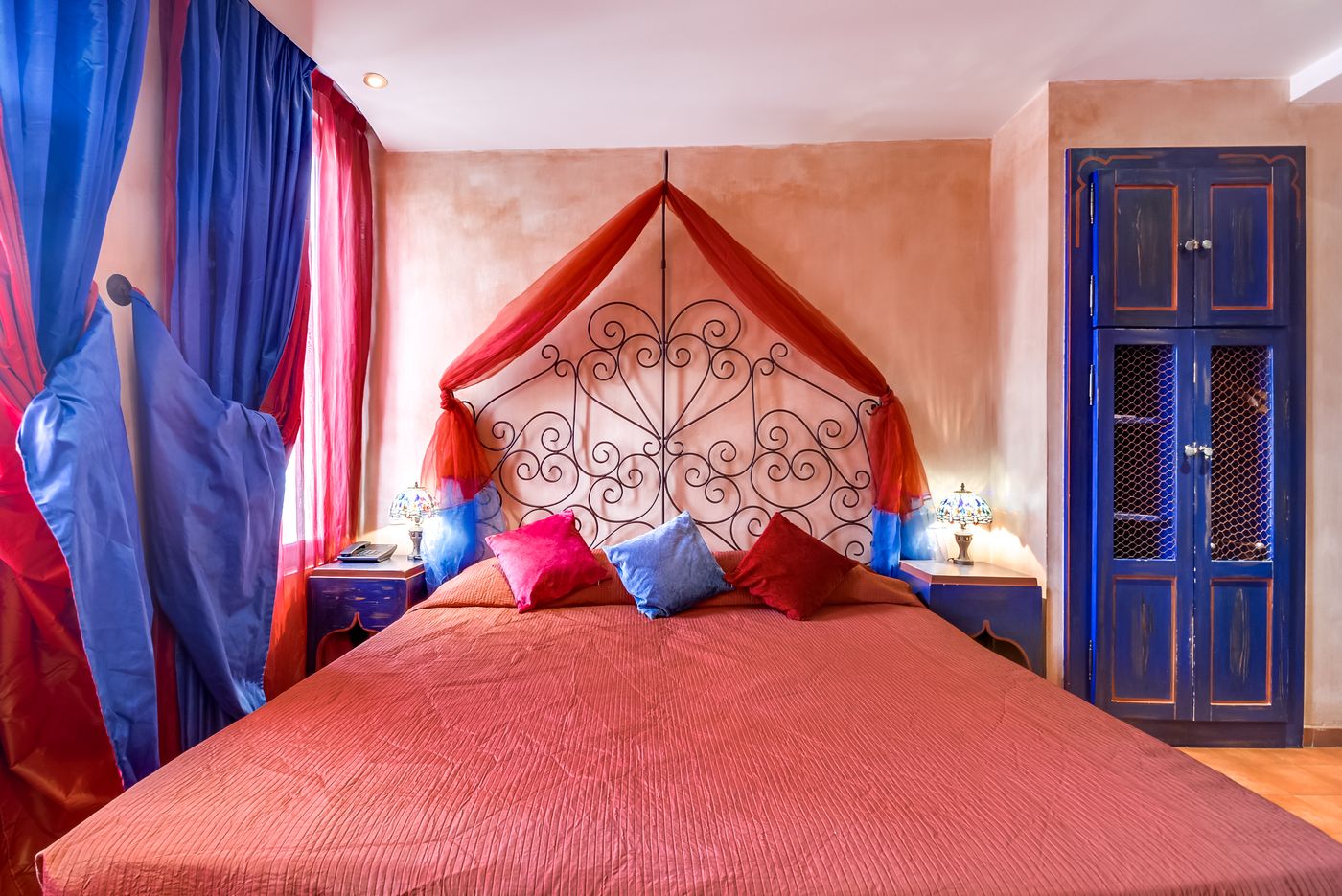 Villa-Royale-Montsouris-Room-10