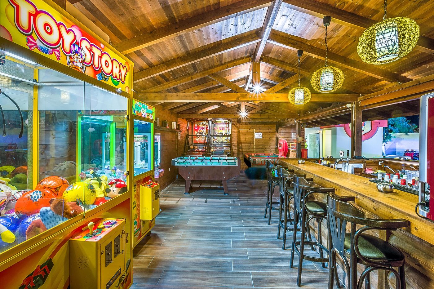 Sandy-Beach-Sports-and-Entertainment-24