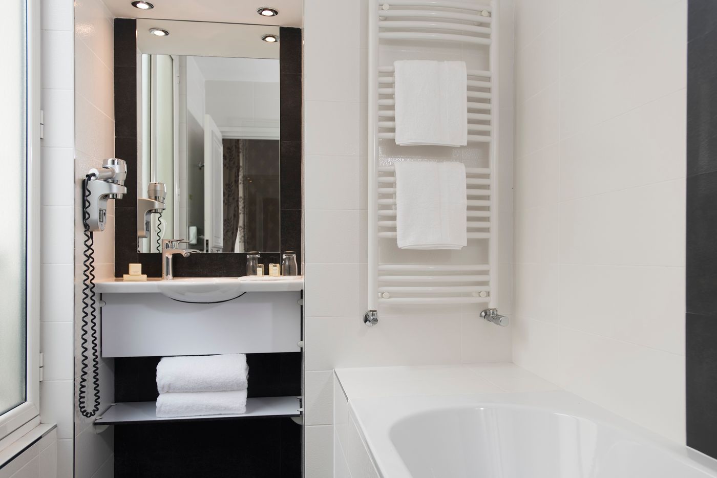 Hotel-Saint-Petersbourg-Opera---Spa-Room-51