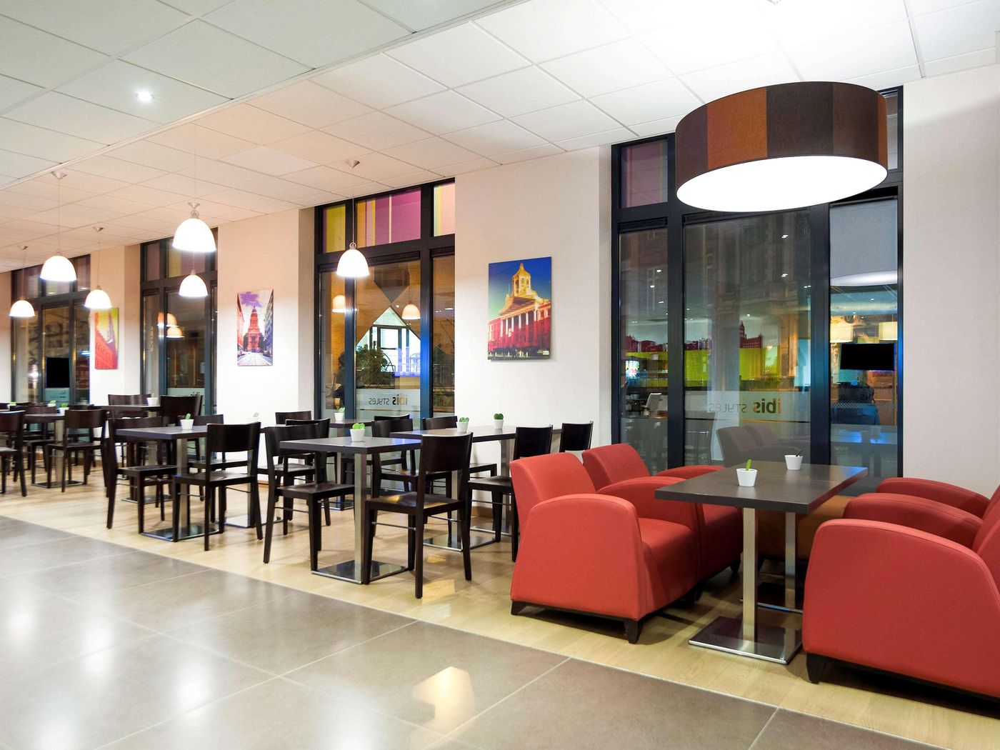 ibis-Styles-Brussels-Centre-Stephanie-Bar-15