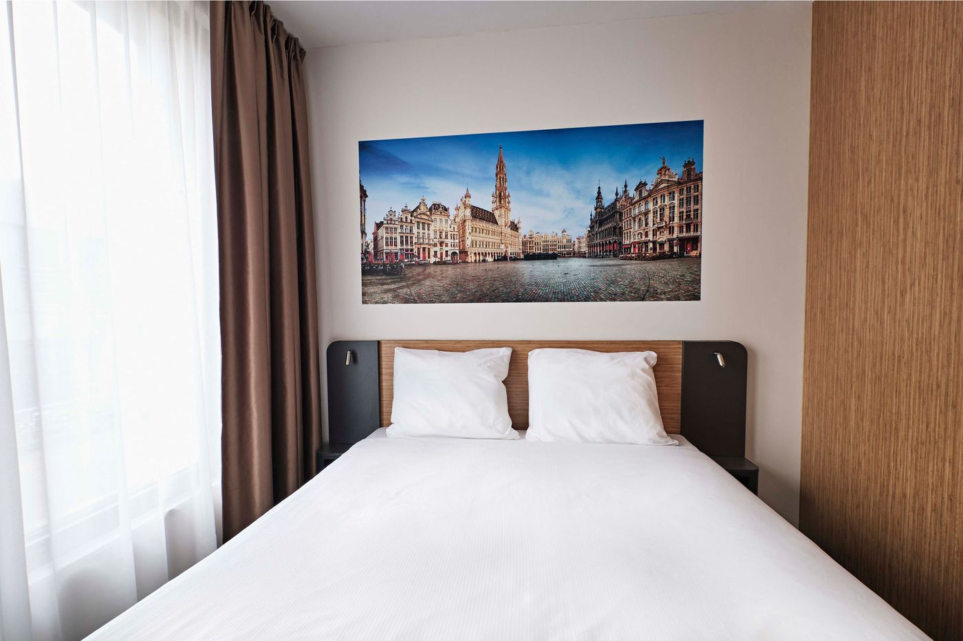 easyHotel-Brussels-City-Centre-Room-3