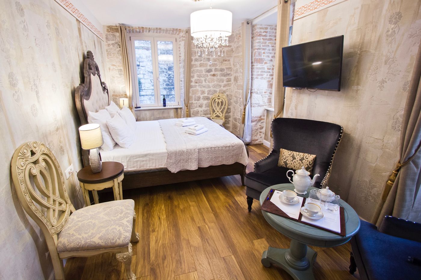 Plaza-Marchi-Old-Town---Quaint---Elegant-Hotels-Room-29