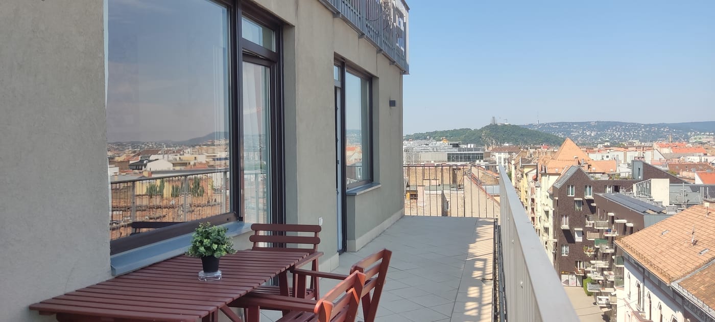 Corvin-Center-Suites-Room-4