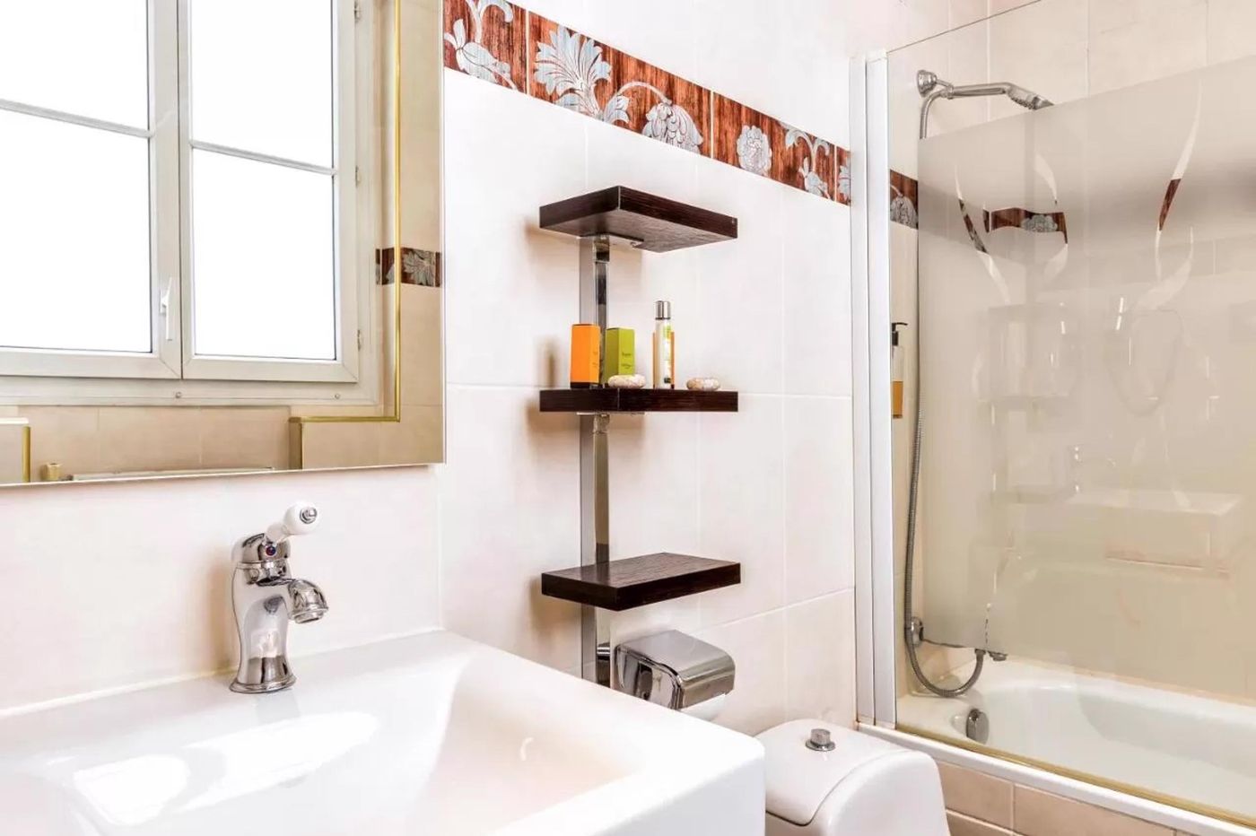 Regence-Paris-Room-17