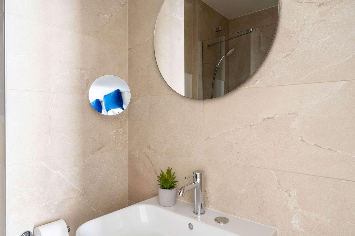 Acadia-Astotel-Room-15