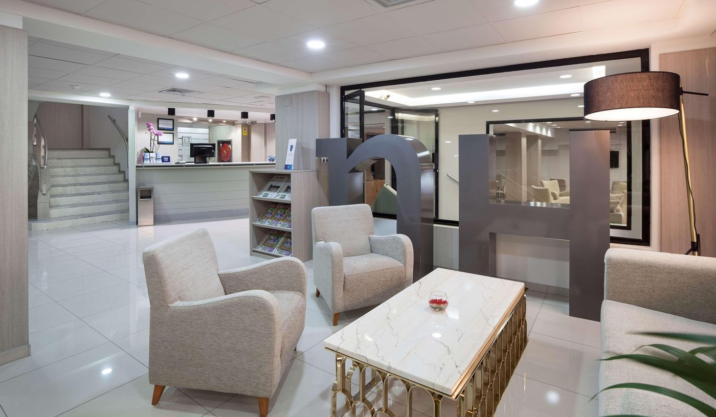NH-Las-Palmas-Playa-las-Canteras-Lobby-25